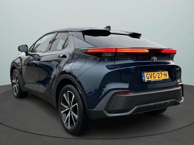 Toyota C-HR 2.0 Plug-in Hybrid 220 First Edition Navigatie / 360 Camera / Climate Control / Cruise Control Adaptief / All-Season