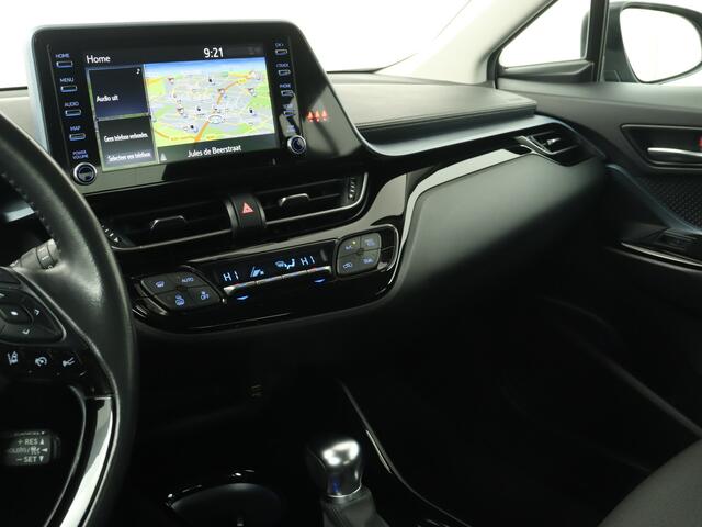 Toyota C-HR 2.0 Hybrid Dynamic | Parkeersensoren | LM velgen | Camera | Navigatie | Climate Control | Cruise Control Adaptief |