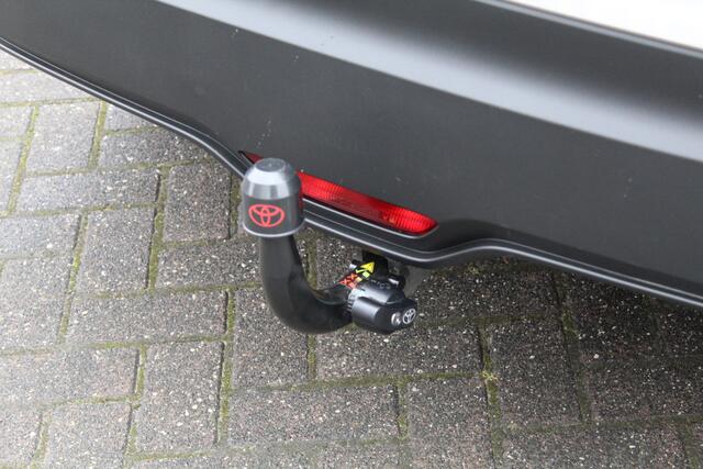 Toyota C-HR 1.8 Hybrid Dynamic | Rijklaar | Trekhaak | Keyless | Adaptive Cruise | Stoelverw. | Dealer onderhouden