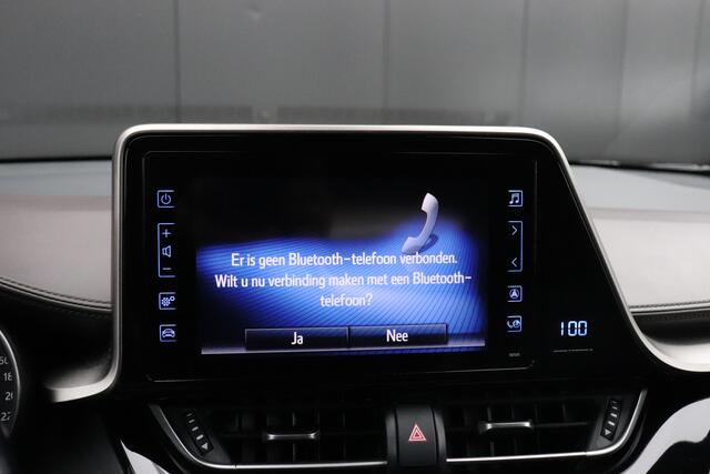 Toyota C-HR 1.8 Hybrid Premium | LEDER | STOEL/STUURVERW. | CAMERA | TREKHAAK | CRUISE | NAVI |