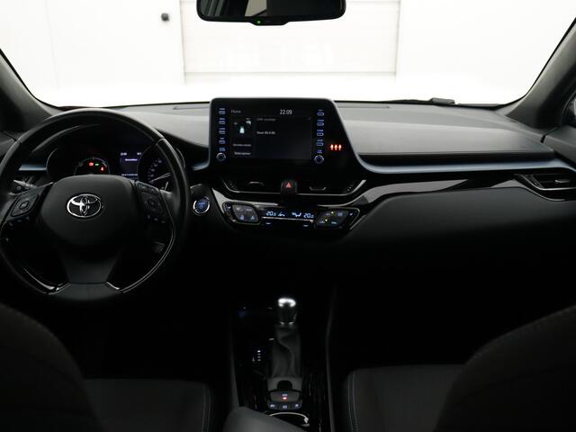 Toyota C-HR 2.0 Hybrid Dynamic | Climate Control | Stoelverwarming | Camera | LM velgen |