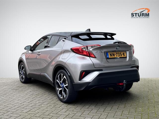 Toyota C-HR 1.8 Hybrid Bi-Tone | Trekhaak | Navigatie | Camera | Stoelverwarming | Adapt. Cruise Control | Two-Tone Lakkleur | Rijklaarprijs!