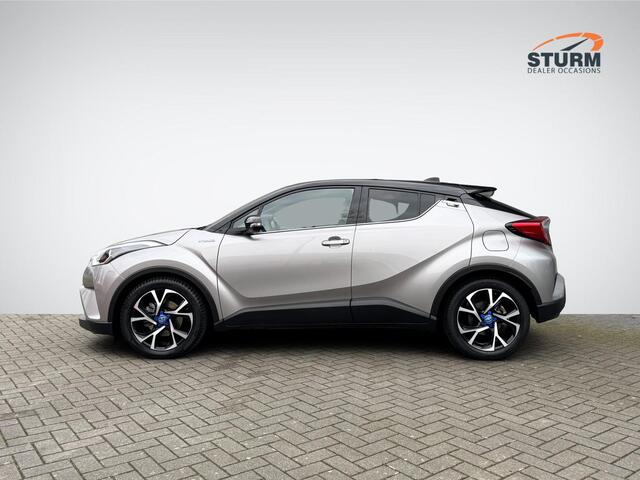 Toyota C-HR 1.8 Hybrid Bi-Tone | Trekhaak | Navigatie | Camera | Stoelverwarming | Adapt. Cruise Control | Two-Tone Lakkleur | Rijklaarprijs!