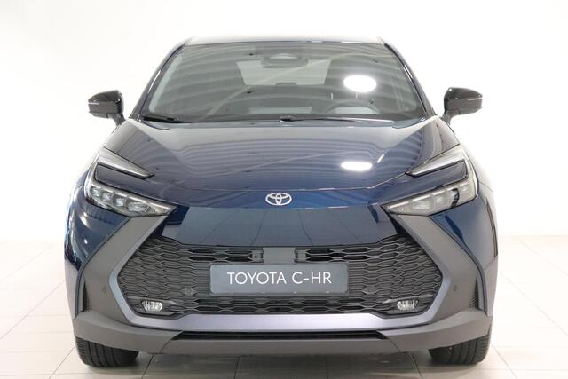 Toyota C-HR 2.0 Plug-in Hybrid 220 First Edition, ¤2500,- Inruilpremie, BSM, Apple Carplay & Android Auto, Stuur & Stoel verwarming, 360 Graden camera!