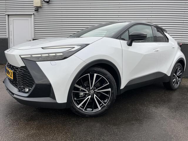 Toyota C-HR 1.8 Hybrid 140 Executive Bi-tone, NEXT GEN. PACK, Nieuw en direct rijden, Navigatie, Elek. Achterklep. Head-Up display, Dodehoekdetectie, JBL, LMV, PDC