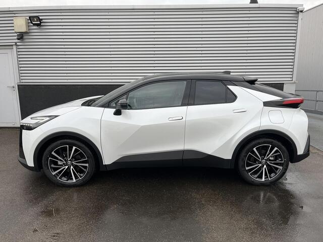 Toyota C-HR 1.8 Hybrid 140 Executive Bi-tone, NEXT GEN. PACK, Nieuw en direct rijden, Navigatie, Elek. Achterklep. Head-Up display, Dodehoekdetectie, JBL, LMV, PDC