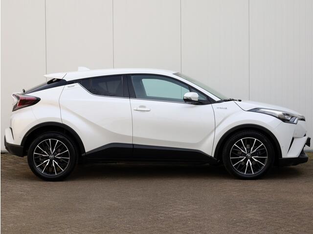 Toyota C-HR 1.8 Hybrid Style | LED Koplampen | Dodehoek | Park-Assist