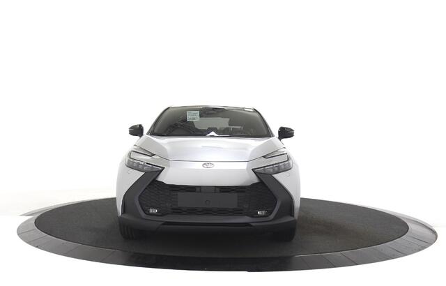 Toyota C-HR 1.8 Hybrid 140 First Edition Cruise control adaptief / Keyless start / Navigatiesysteem