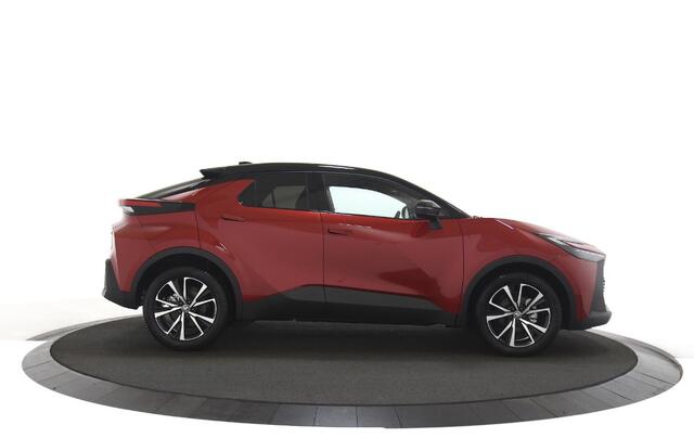 Toyota C-HR 1.8 Hybrid 140 First Edition Navigatiesysteem / Keyless start / stoelverwarming voor