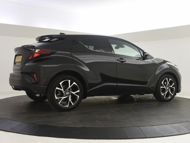 Toyota C-HR 1.8 Hybrid Bi-Tone | Parkeersensoren V+A | Stuur en Stoelverwarm