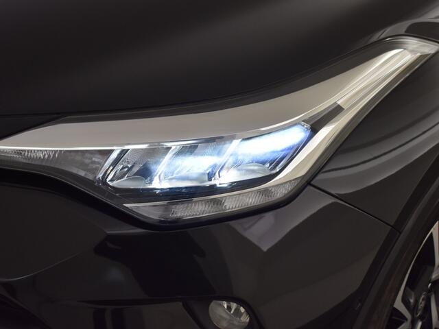 Toyota C-HR 1.8 Hybrid Bi-Tone | Parkeersensoren V+A | Stuur en Stoelverwarm