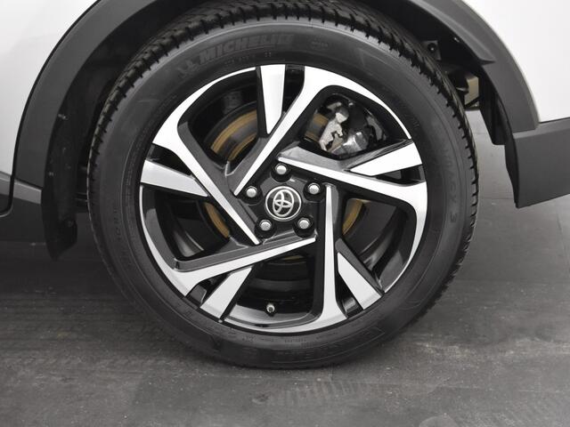 Toyota C-HR 1.8 Hybrid Bi Tone | Stuur & Stoelverwarming | PDC V + A |