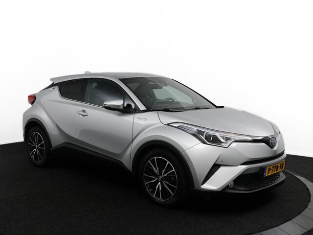 Toyota C-HR 1.8 Hybrid Executive | Kunstlederen/ Stof bekleding | Navigatie | Parkeersensoren Rondom | Stoelverwarming |