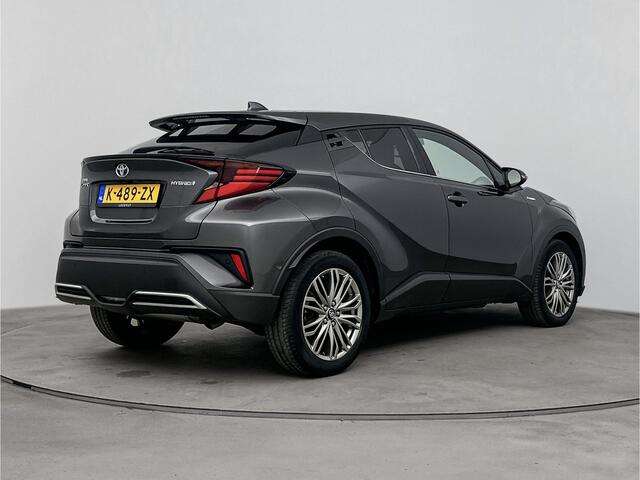 Toyota C-HR 2.0 Hybrid Executive | JBL | Navigatie | Camera | LM velgen | Cruise Control Adaptief | Stoelverwarming | Parkeer Ass. |