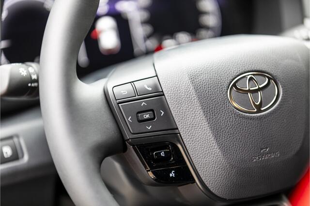 Toyota C-HR 1.8 Hybrid 140 First Edition Dodenhoekdetectie, Navigatie, Parkeersensoren V + A , All-in Rijklaarprijs