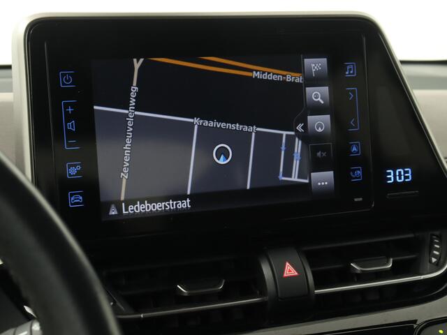 Toyota C-HR 1.8 Hybrid Executive Automaat | Navigatie | Camera | Climate Control | Parkeer Ass. | Stoelverwarming | LM velgen | Cruise Control Adaptief |