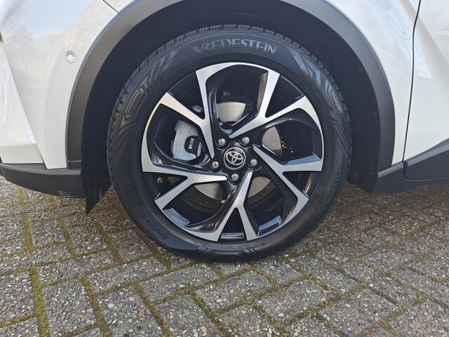Toyota C-HR 2.0 Hybrid Bi-Tone
