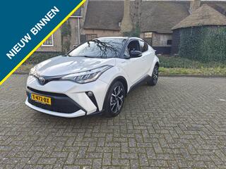 toyota-c-hr-2.0-hybrid-bi-tone