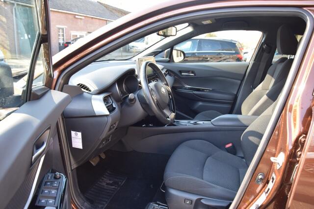 Toyota C-HR 1.8 HYBRID STYLE