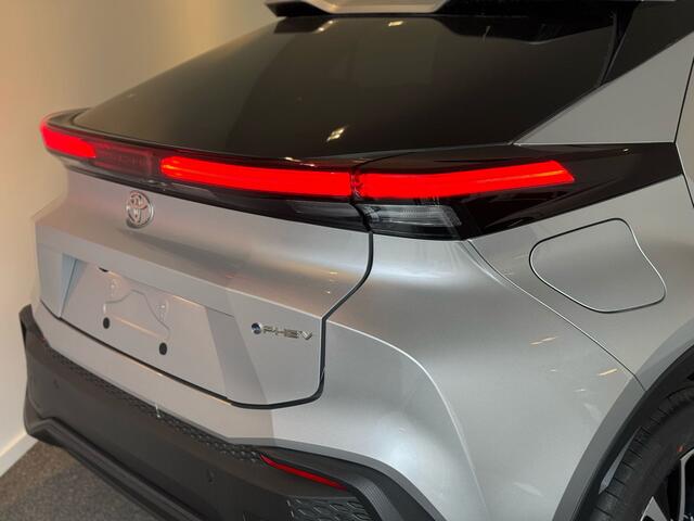 Toyota C-HR 2.0 Plug-in Hybrid 220 Dynamic