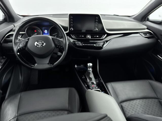 Toyota C-HR 2.0 Hybrid Executive Limited | Navigatie | Camera | Stoel en stuurwiel verwarmd | Cruise Control Adaptief | Trekhaak | Parkeersensoren |