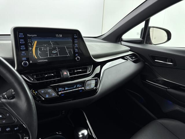 Toyota C-HR 2.0 Hybrid Executive Limited | Navigatie | Camera | Stoel en stuurwiel verwarmd | Cruise Control Adaptief | Trekhaak | Parkeersensoren |