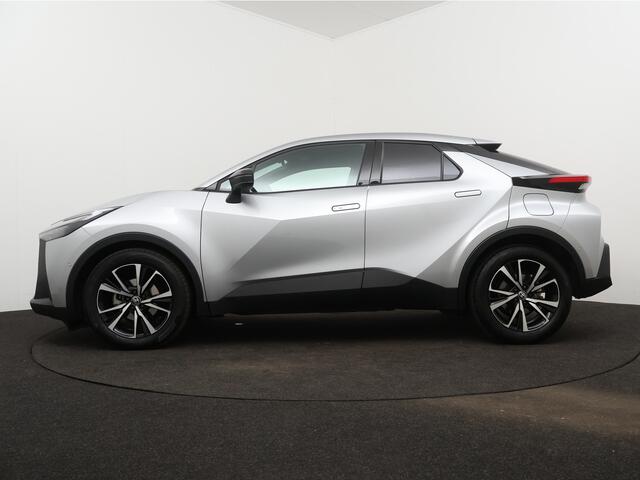 Toyota C-HR 1.8 Hybrid 140 First Edition | Navigatie | Dodehoek Ass. | Parkeersensoren | 360 Camera | LM velgen |