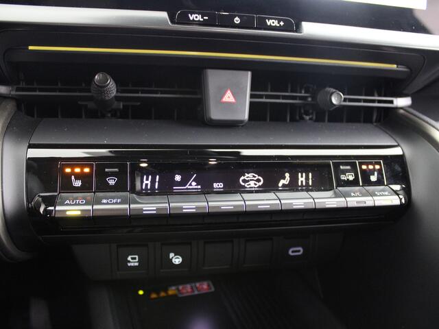 Toyota C-HR 2.0 Hybrid 200 Première Edition | JBL | Panoramadak | 360 Camera | Navigatie | Dodehoek Ass. | Head up Display | LM velgen | Leder |