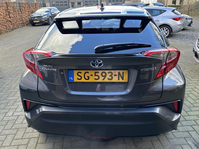 Toyota C-HR bi-tone 1.8 Hybrid Style Navi. Cruise. nl auto dealer onderhouden . stoelverwarming .enz dealer onderhouden NL Auto
