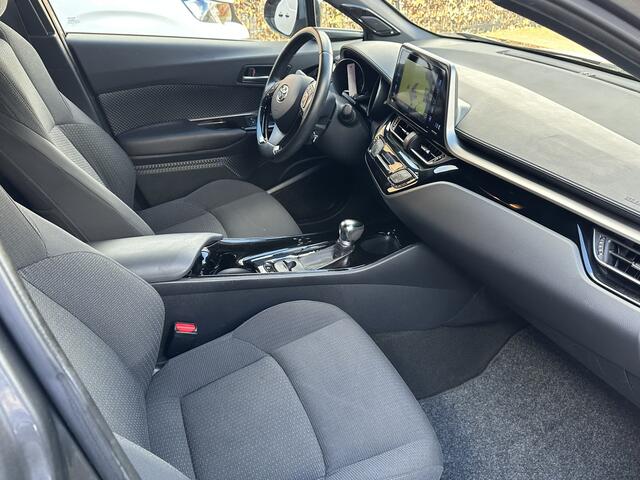 Toyota C-HR bi-tone 1.8 Hybrid Style Navi. Cruise. nl auto dealer onderhouden . stoelverwarming .enz dealer onderhouden NL Auto