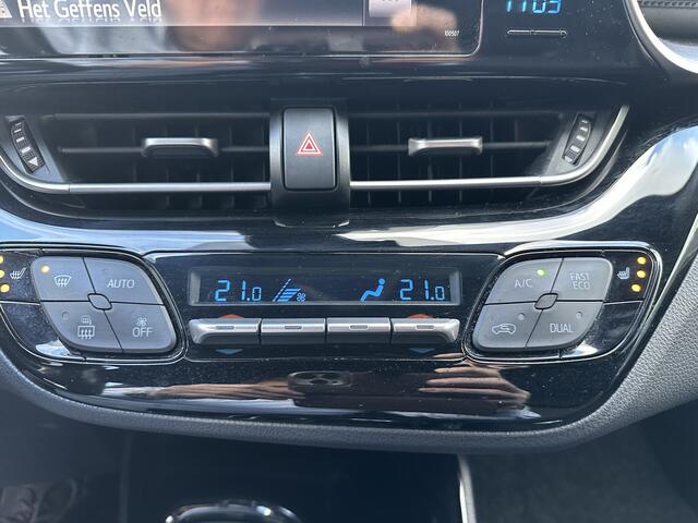 Toyota C-HR bi-tone 1.8 Hybrid Style Navi. Cruise. nl auto dealer onderhouden . stoelverwarming .enz dealer onderhouden NL Auto