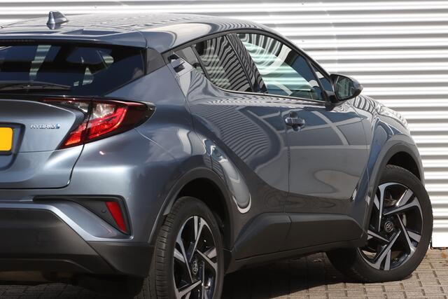 Toyota C-HR 1.8 Hybrid Dynamic Carplay / Navi