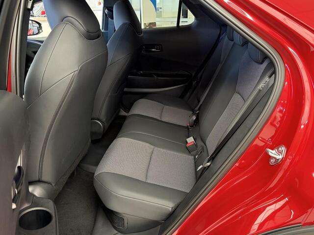 Toyota C-HR 2.0 Plug-in Hybrid 220 Executive **NIEUWE AUTO/ PLUS PACK/ DIRECT LEVERBAAR**