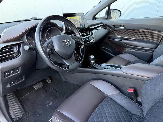 Toyota C-HR 1.8 Hybrid Executive Automaat Navigatie/Camera/18inch.