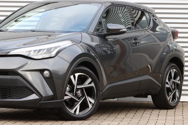 Toyota C-HR 2.0 Hybrid Team-D Winter-pakket / Safety-pakket
