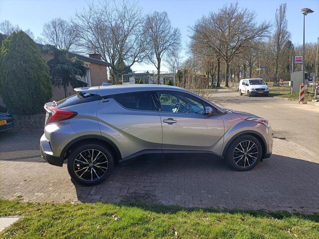 Toyota C-HR 1.8 Hybrid, Navi, Cruise, Climate, Team D