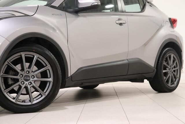 Toyota C-HR 1.8 Hybrid Dynamic, Navigatie, Keyless entry, LM velgen, Cruise Control, NL auto!
