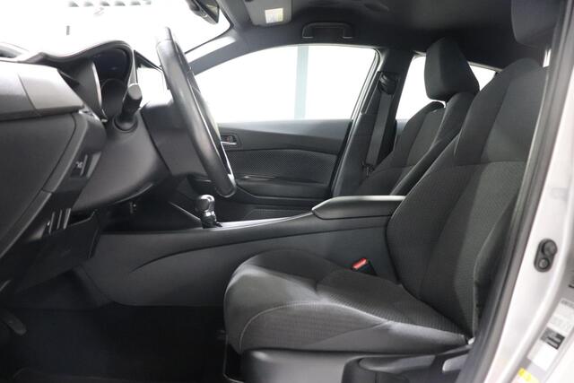 Toyota C-HR 1.8 Hybrid Dynamic, Navigatie, Keyless entry, LM velgen, Cruise Control, NL auto!
