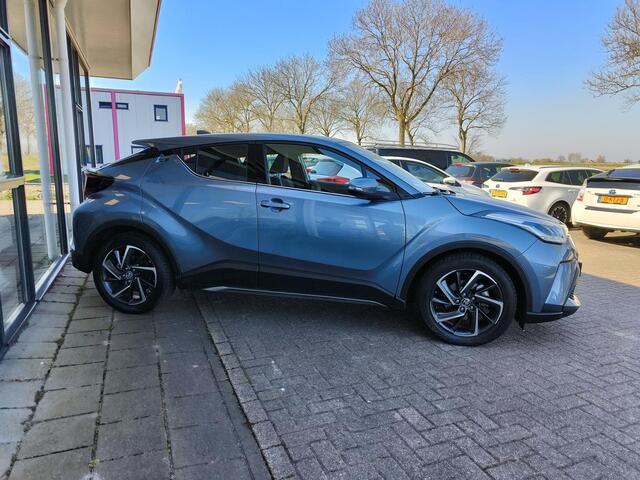 Toyota C-HR 2.0 Hybrid Dynamic 184 PK | Sideskirts | All-Season | Clima | Cruise | Navi | Camera