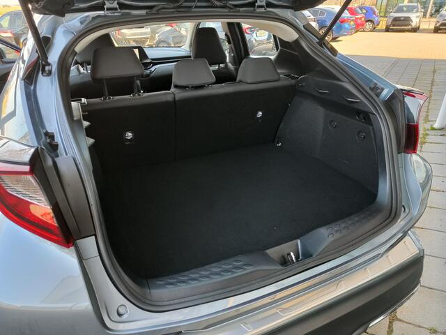 Toyota C-HR 2.0 Hybrid Dynamic 184 PK | Sideskirts | All-Season | Clima | Cruise | Navi | Camera