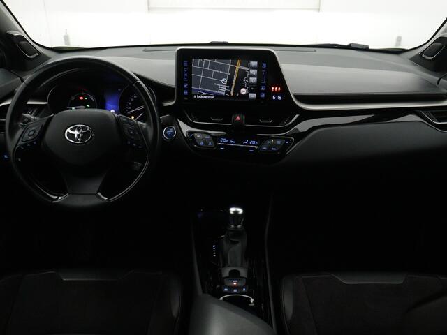 Toyota C-HR 1.8 Hybrid Executive Ultimate Neon Lime Limited | JBL | Stoelverwarming | Dodehoek Ass. | Parkeersensoren | Camera | Navigatie | Cruise Control Adaptief | Half leder |