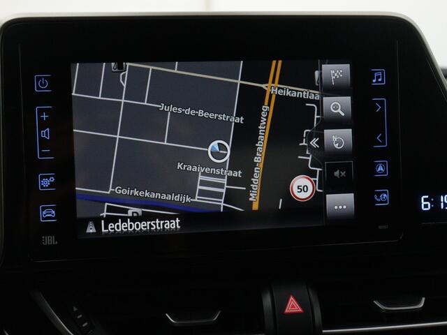 Toyota C-HR 1.8 Hybrid Executive Ultimate Neon Lime Limited | JBL | Stoelverwarming | Dodehoek Ass. | Parkeersensoren | Camera | Navigatie | Cruise Control Adaptief | Half leder |