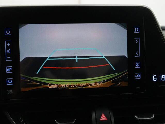 Toyota C-HR 1.8 Hybrid Executive Ultimate Neon Lime Limited | JBL | Stoelverwarming | Dodehoek Ass. | Parkeersensoren | Camera | Navigatie | Cruise Control Adaptief | Half leder |