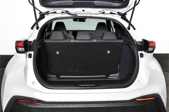 Toyota C-HR 2.0 Hybrid 200 PK Dynamic | Dig. Cockpit | Adapt. Cruise | Stoel-+Stuurverw. | PDC | Camera | NAV + App. Connect | ECC | LM 18" | 4737