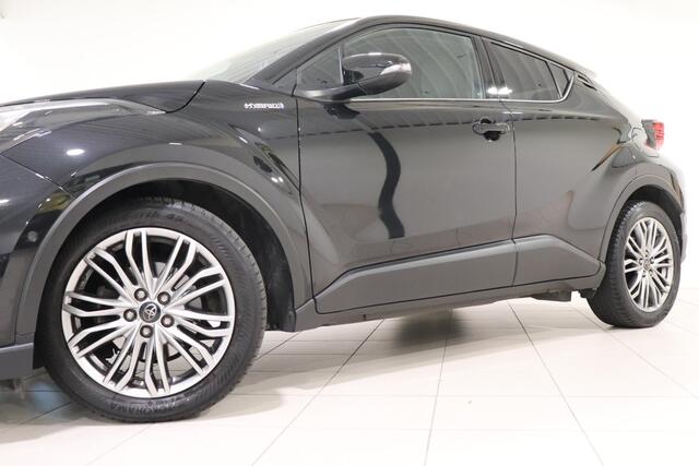 Toyota C-HR 1.8 Hybrid Executive, BSM, Apple Carplay & Android Auto, Navigatie, Parkeersensoren, Stoelverwarming, 1e eigenaar, Dealer onderhouden!