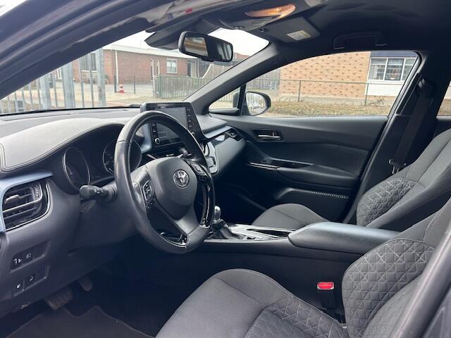 Toyota C-HR 1.8 Hybrid Business Plus