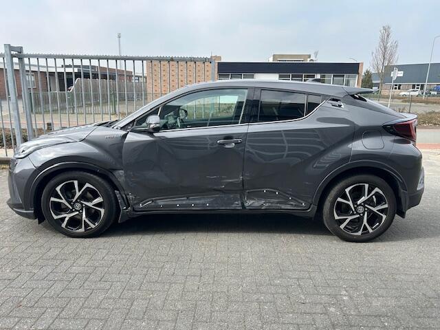 Toyota C-HR 1.8 Hybrid Business Plus