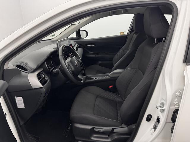 Toyota C-HR 1.8 Hybrid Active Clima, Apple carplay, Camera, keyless start, Cruise control, Rijstrook correctie, 8 jaar