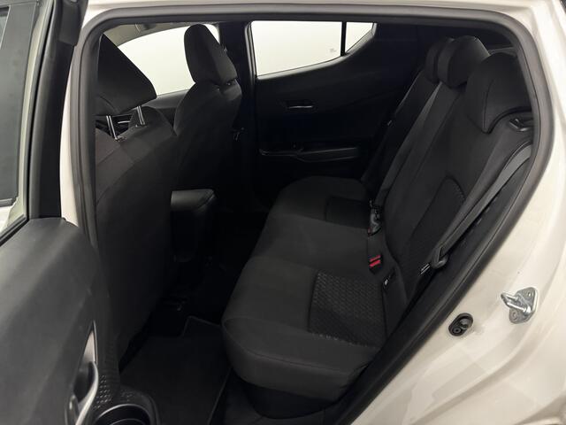 Toyota C-HR 1.8 Hybrid Active Clima, Apple carplay, Camera, keyless start, Cruise control, Rijstrook correctie, 8 jaar