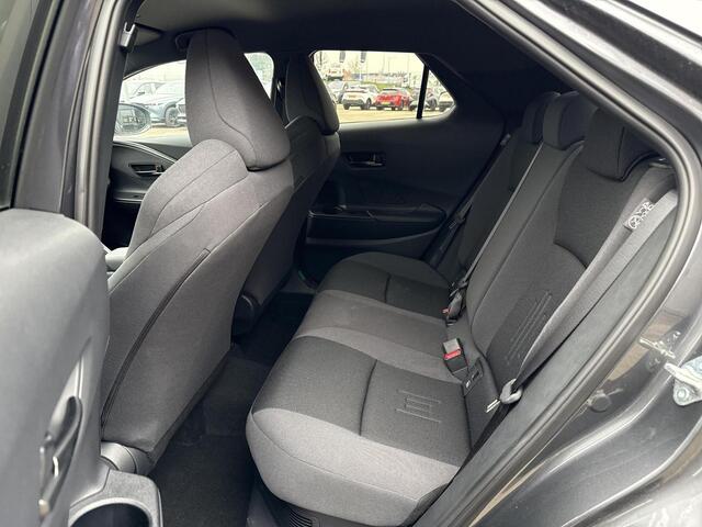 Toyota C-HR 2.0 Hybrid 200 First Edition **NAVIGATIE/ DODEHOEK DETECTIE/ 360 CAMERA/ 36 MAANDEN GARANTIE**